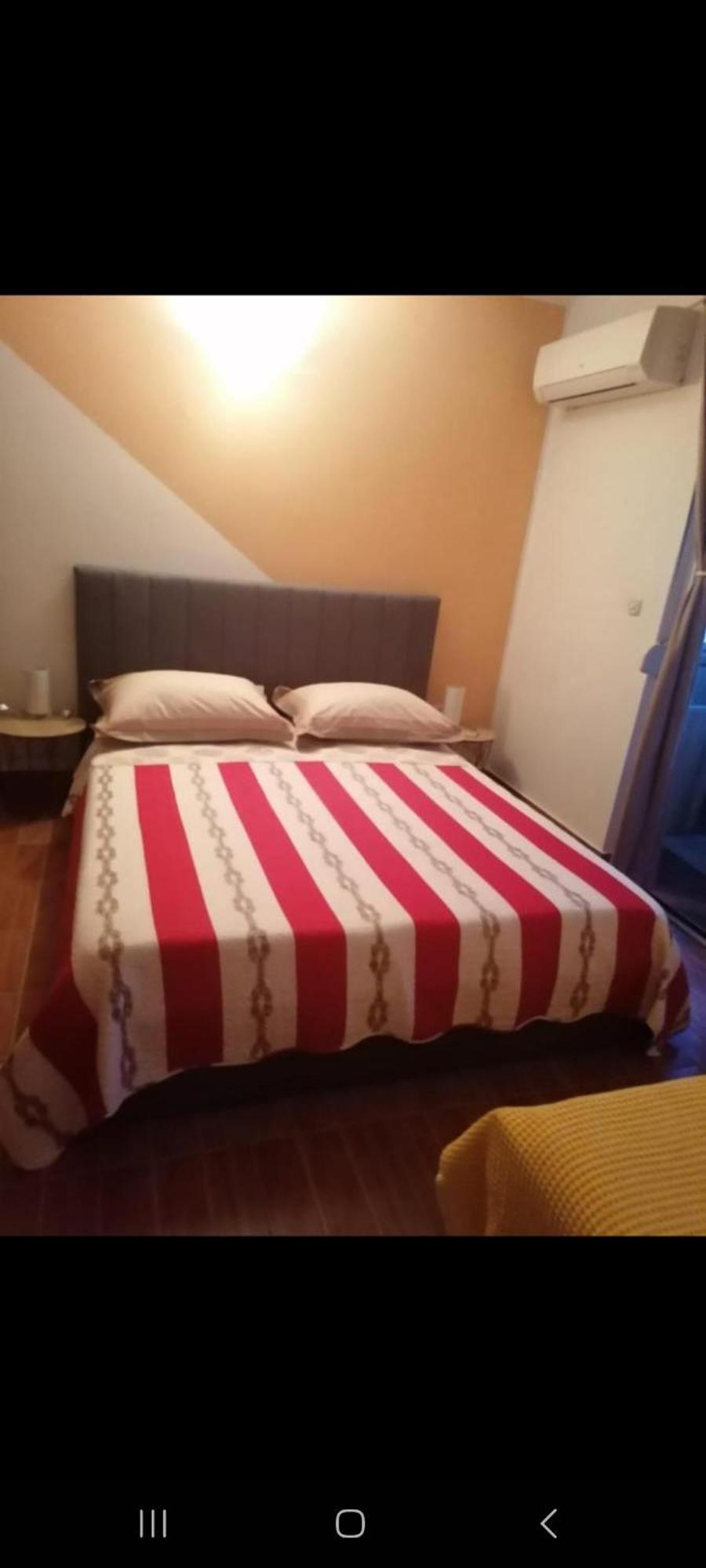 Apartmani Valerija I Joso Bibinje Kamer foto